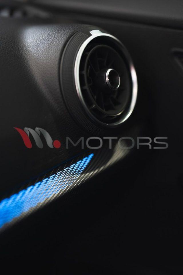 AUDI Q2 30 TDI Identity Black