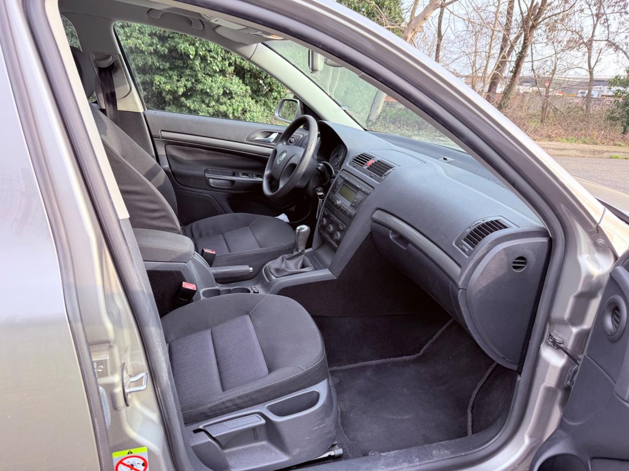 Skoda Octavia 2.0 TDI- UNICO PROPRIETARIOOOO!!!!!