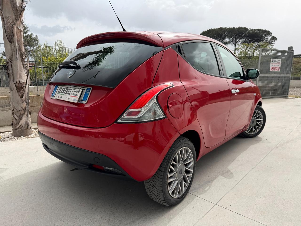 LANCIA YPSILON ANNO 2013 1.3 MJT 95 CV