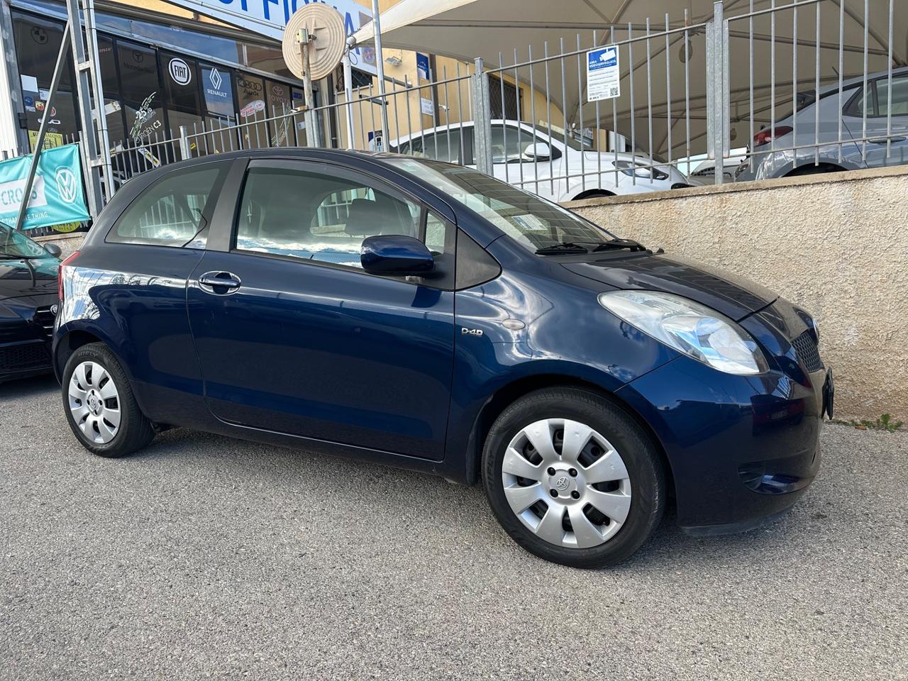 Toyota Yaris 1.4 D-4D 3 porte Sol