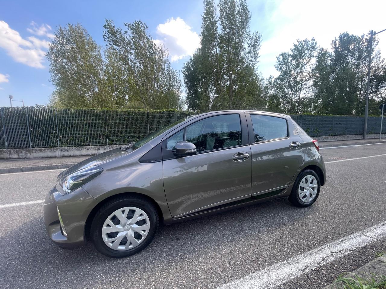 Toyota Yaris 1.0 5 porte Business