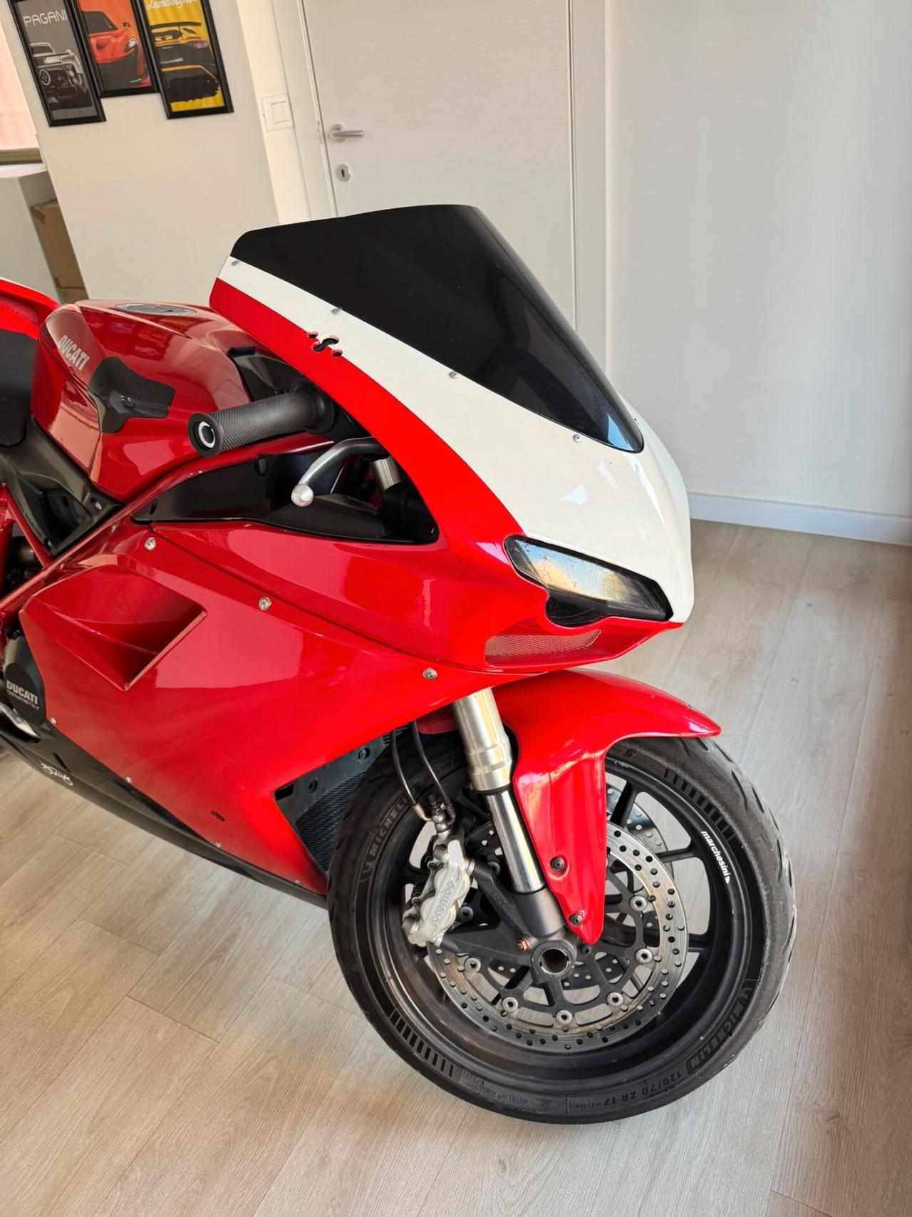 Ducati 848
