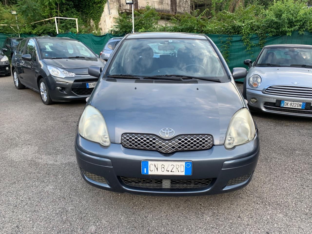 Toyota Yaris 1.0i 16V cat 5 porte