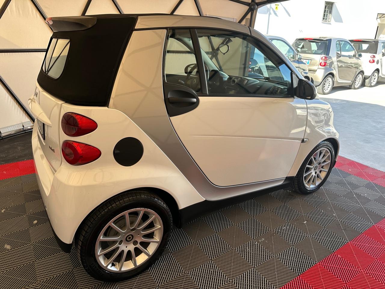 Smart ForTwo 1000 52 kW MHD cabrio passion