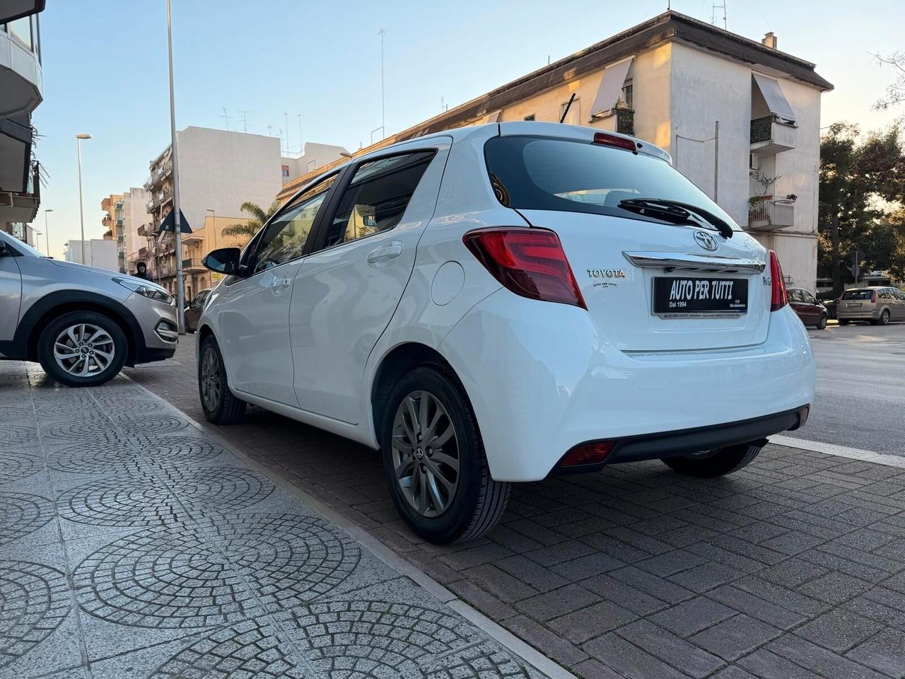 Toyota Yaris 1.0 5 porte Active