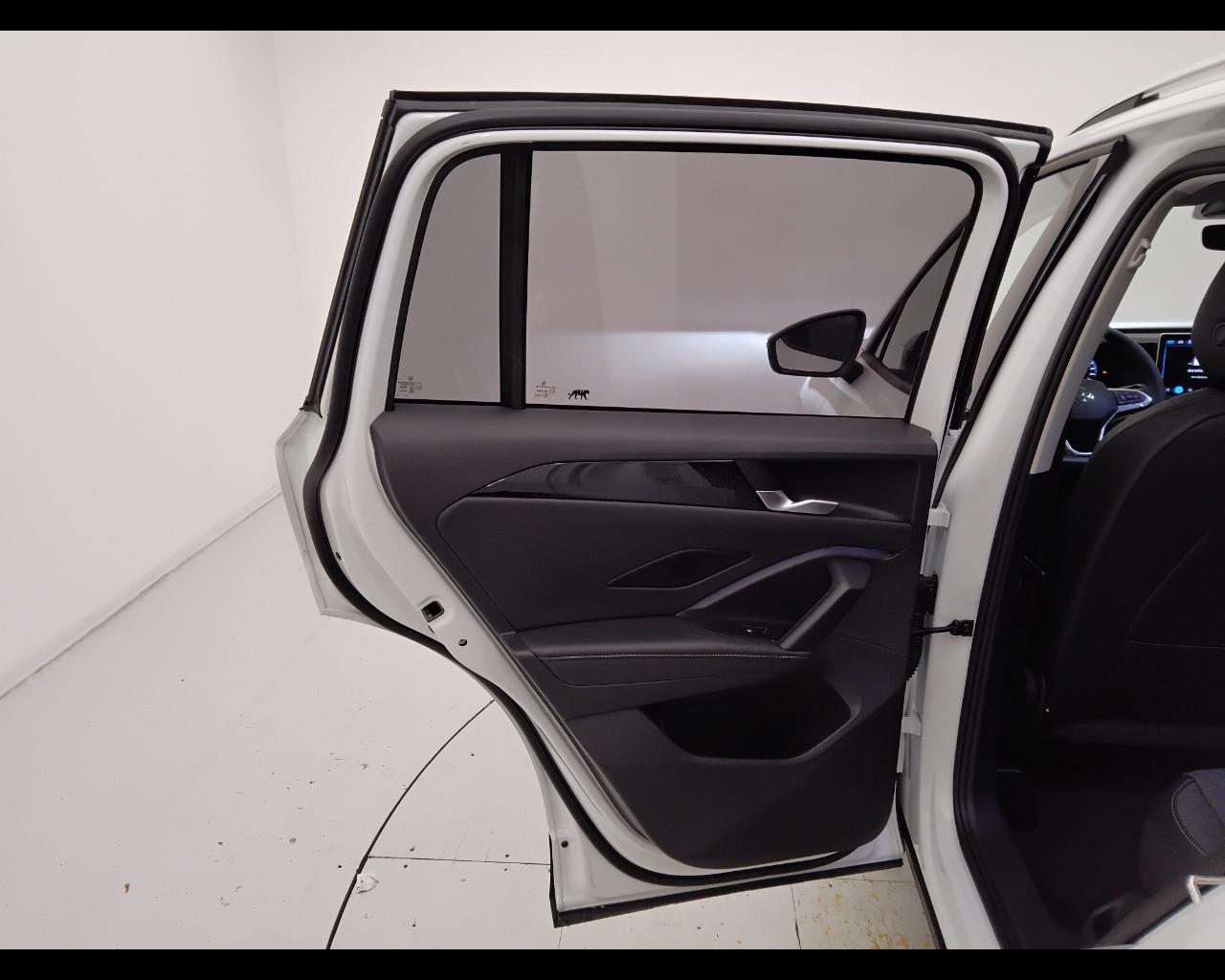 VOLKSWAGEN Tiguan III 2024 - Tiguan 2.0 tdi Life 150cv dsg