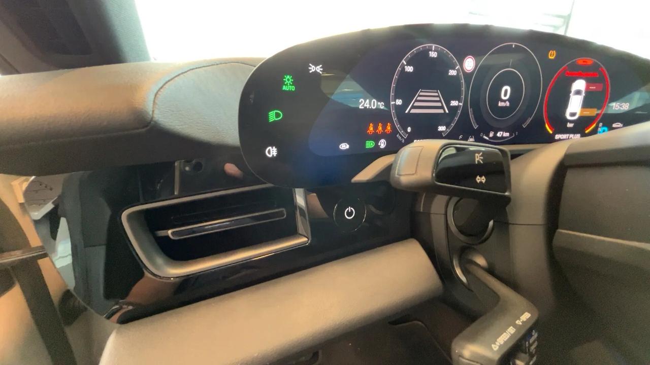 Porsche Taycan Spettacolare Taycan Cross Turismo 4 476cv
