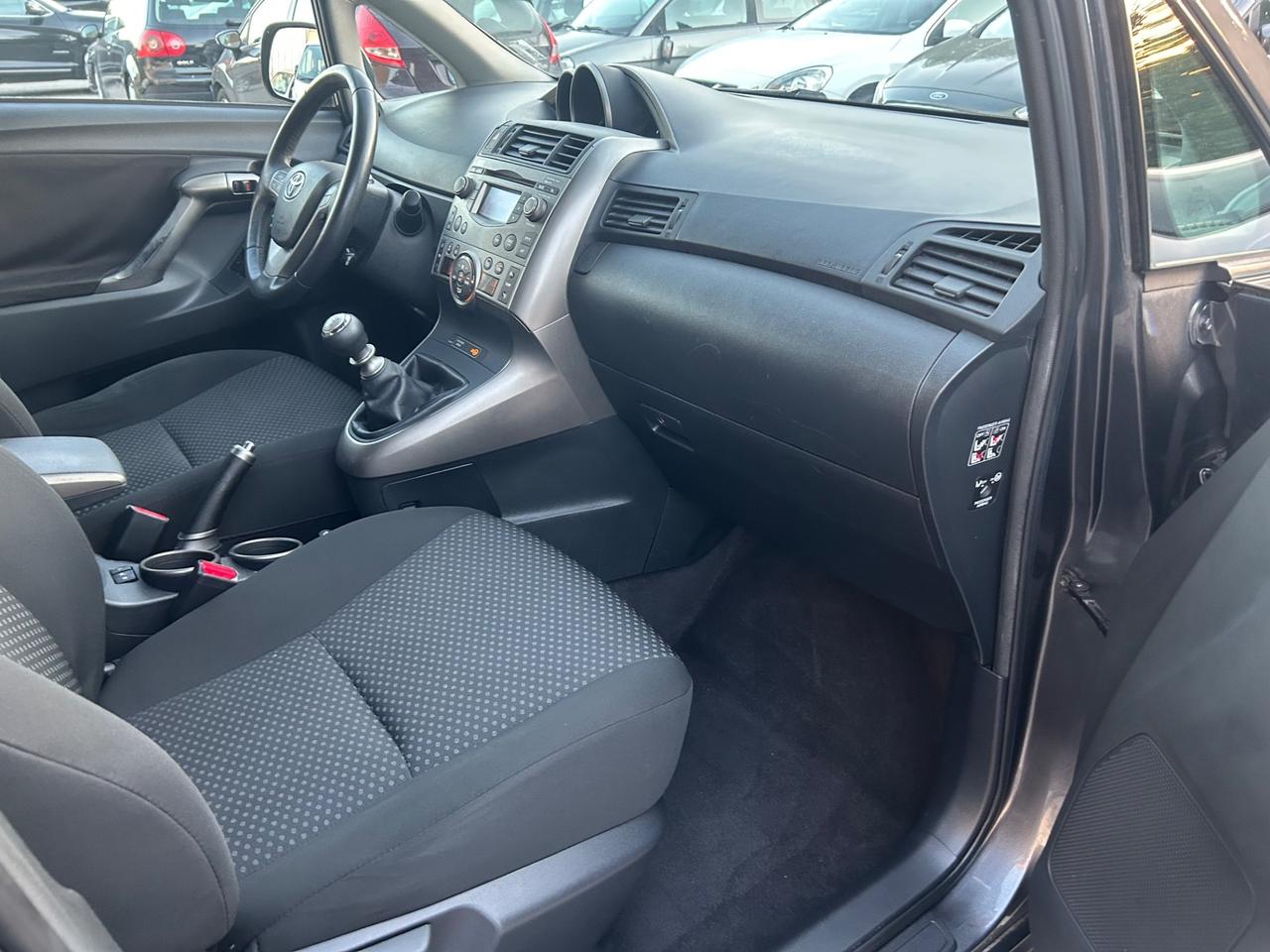 Toyota Verso 2.0 D tetto panoramico Euro5