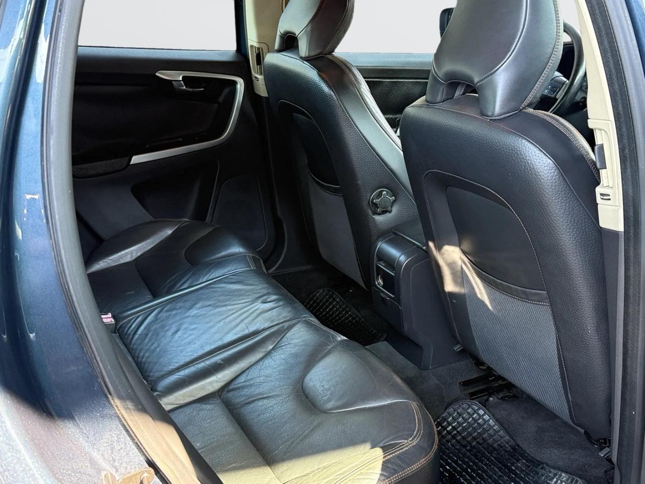 Volvo XC 60 D5*163 CV*PELLE*MANUALE*
