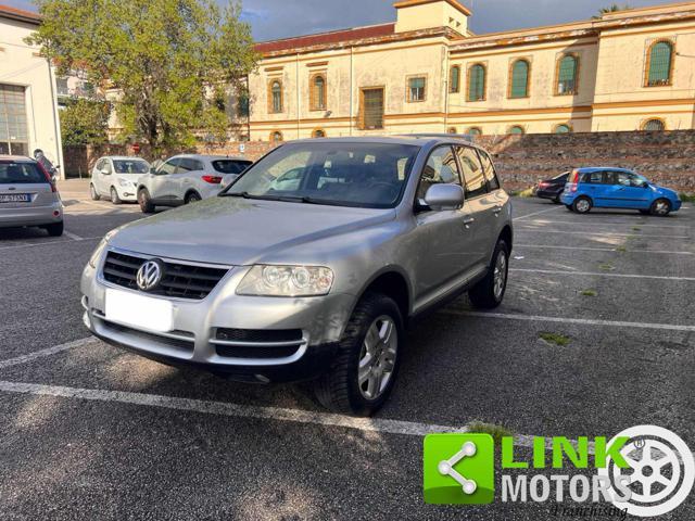 VOLKSWAGEN Touareg 3.2 V6 tiptronic