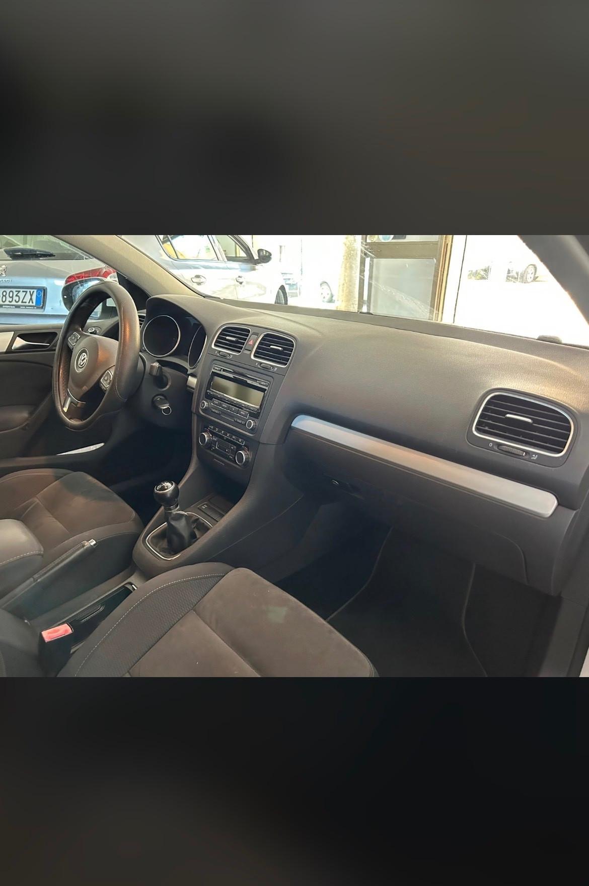 Volkswagen Golf 1.6 TDI DPF DSG 5p. Highline