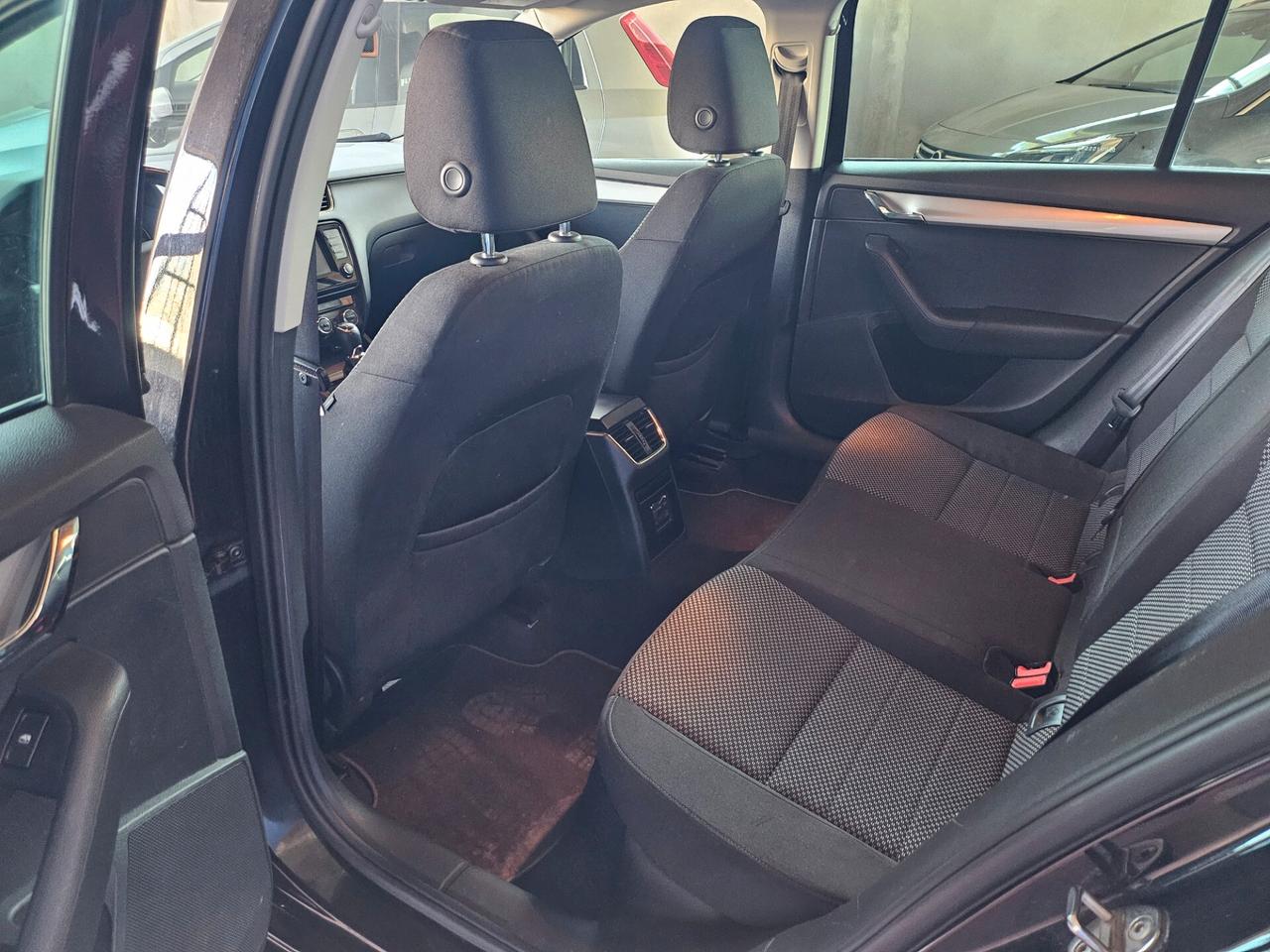 Skoda Octavia 1.6 TDI CR 110 CV Wagon Executive