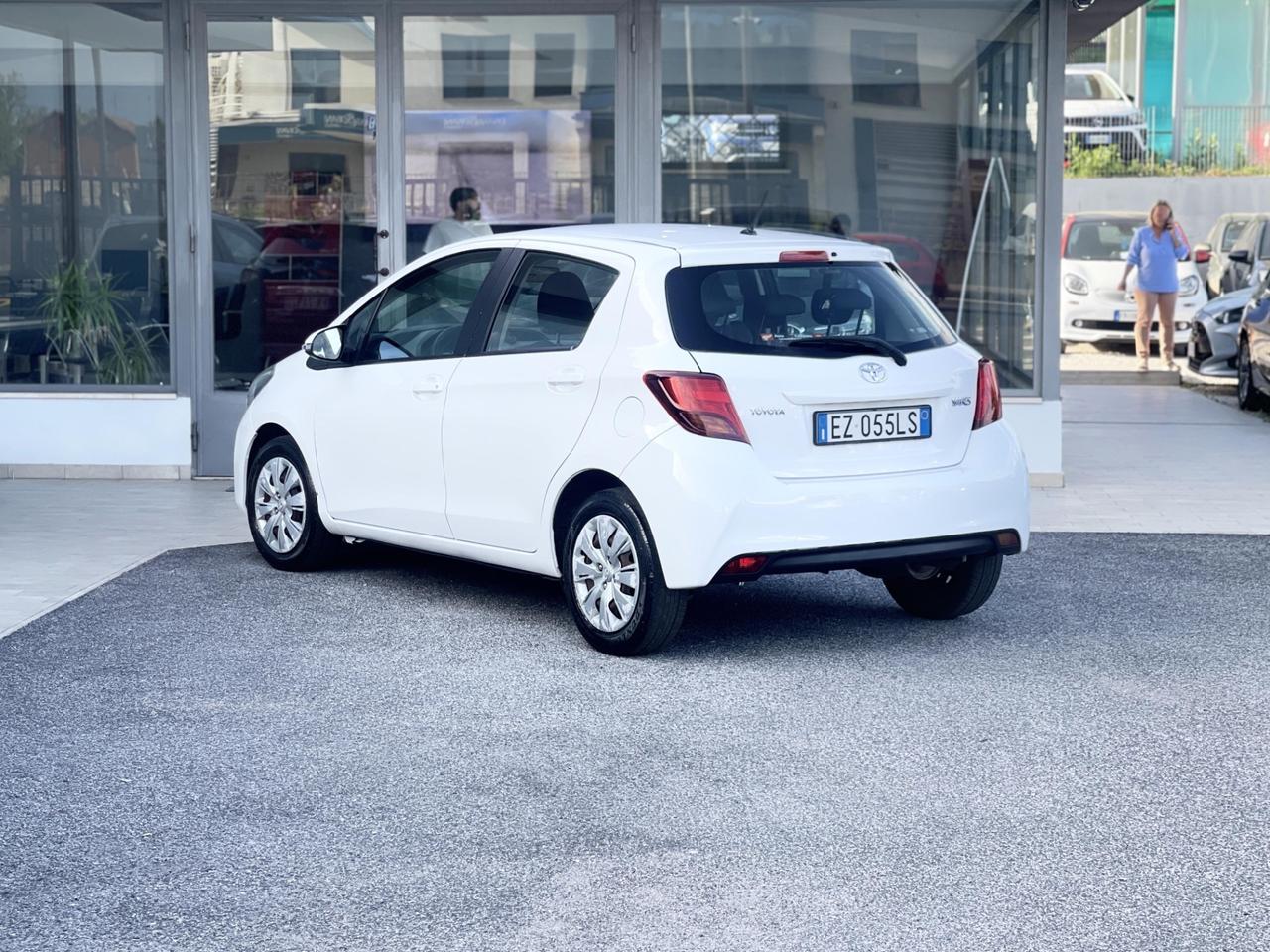 Toyota Yaris 1.0 Benzina 69CV E6 Neo - 2015