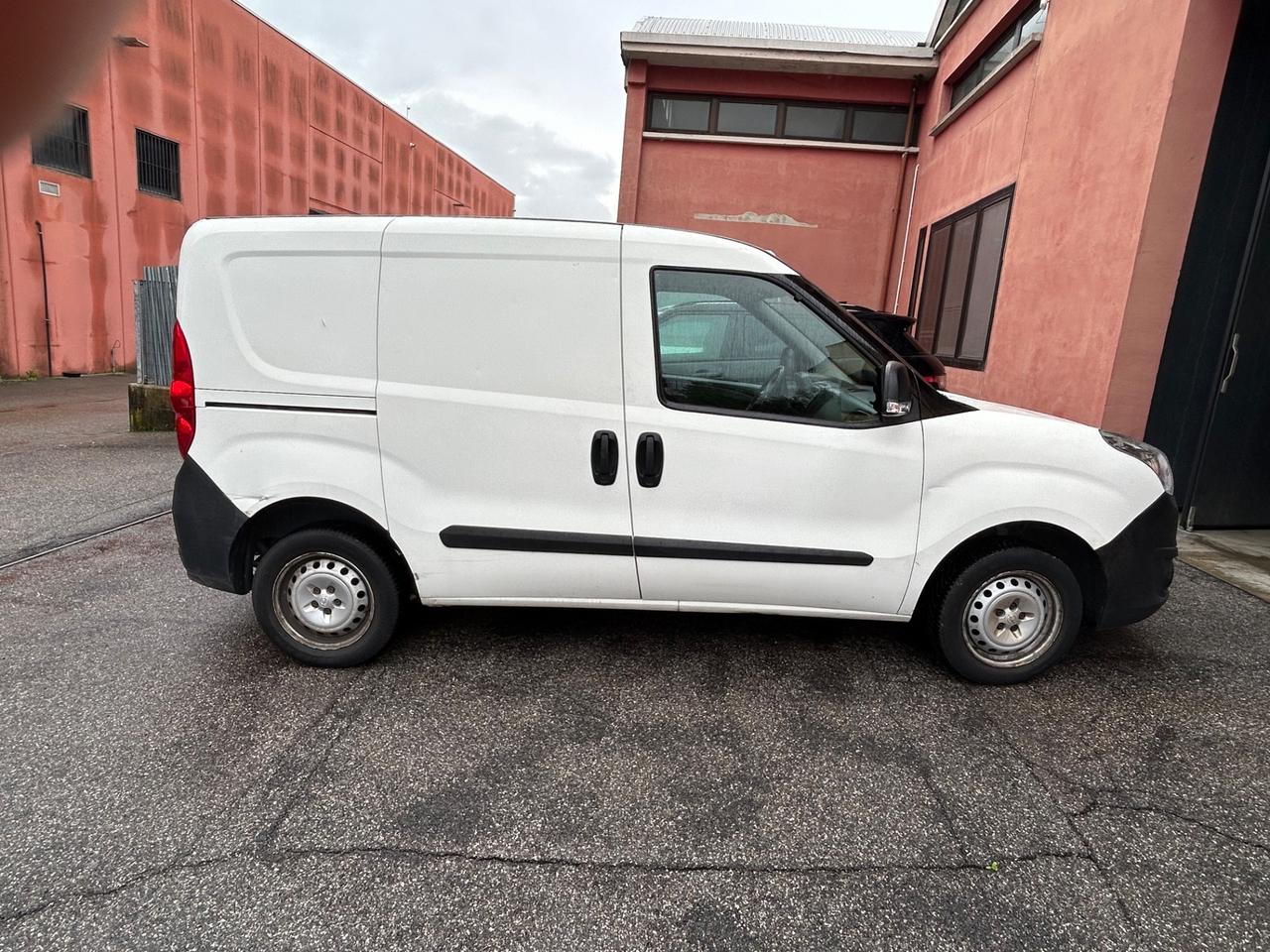 OPEL COMBO 2018 EURO 6B