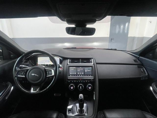 Jaguar E-Pace 2.0D 180 CV AWD R dynamic Chequered Flag
