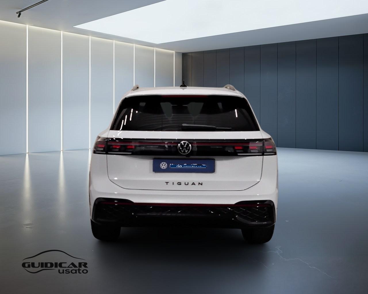 VOLKSWAGEN Tiguan III 2024 - Tiguan 1.5 etsi R-Line 150cv dsg