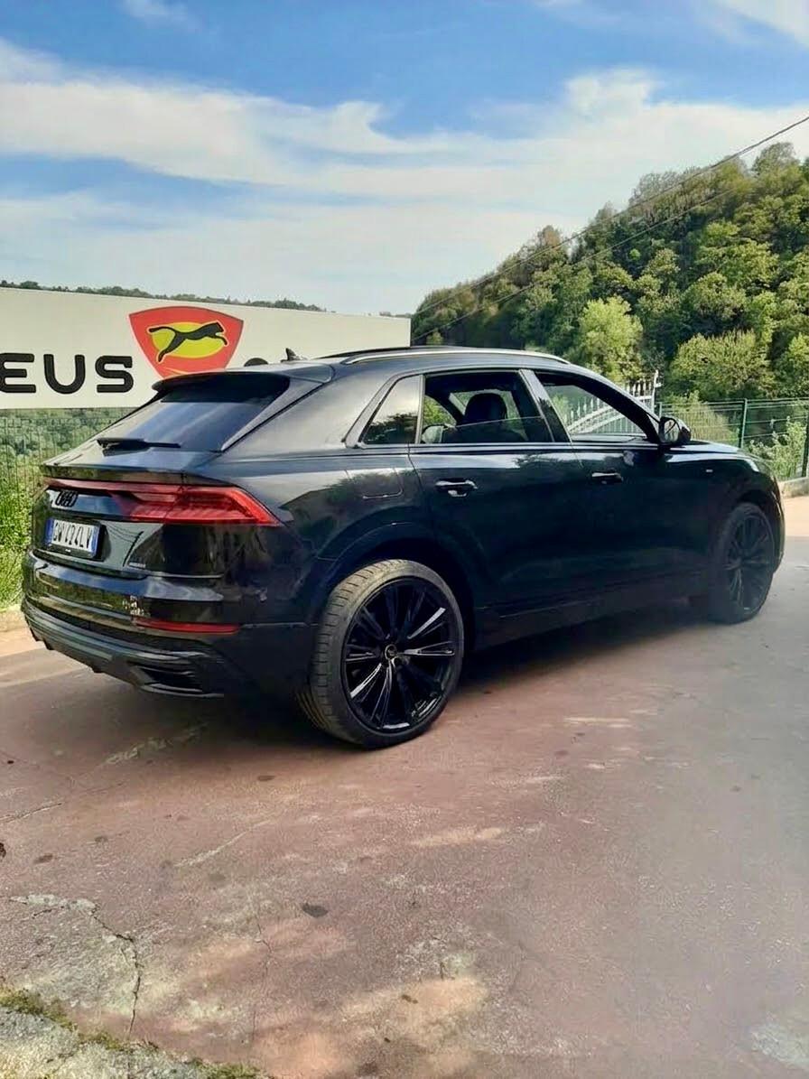 Audi Q8 SUV 50 TDI 286 CV quattro tiptronic S line edition