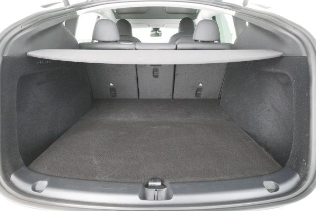 TESLA Model Y Model Y AWD Performance