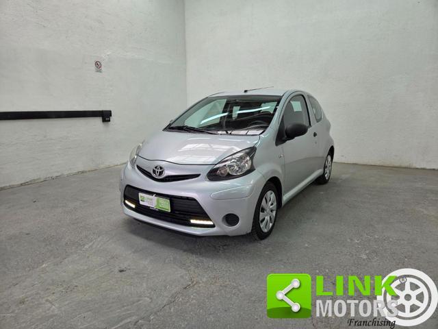 TOYOTA Aygo Active Connect GARANZIA NEOPATENTATI