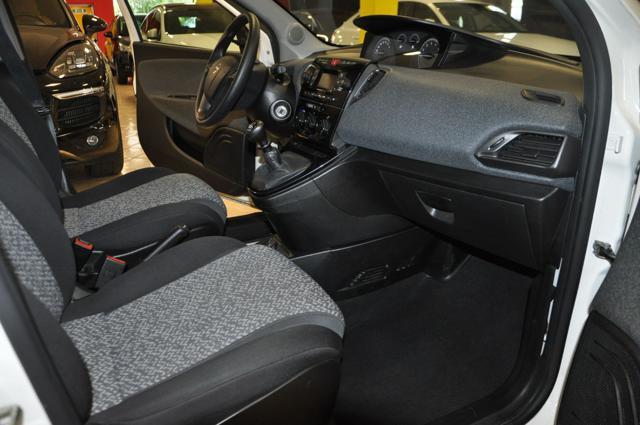 LANCIA Ypsilon 1.0 5 porte S&S Hybrid