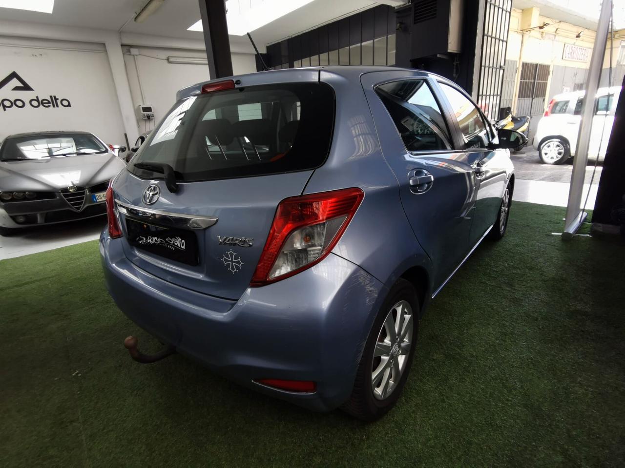 Toyota Yaris 1.0 5 porte Trend GANCIO TRAINO GARANZIA 12 MESI