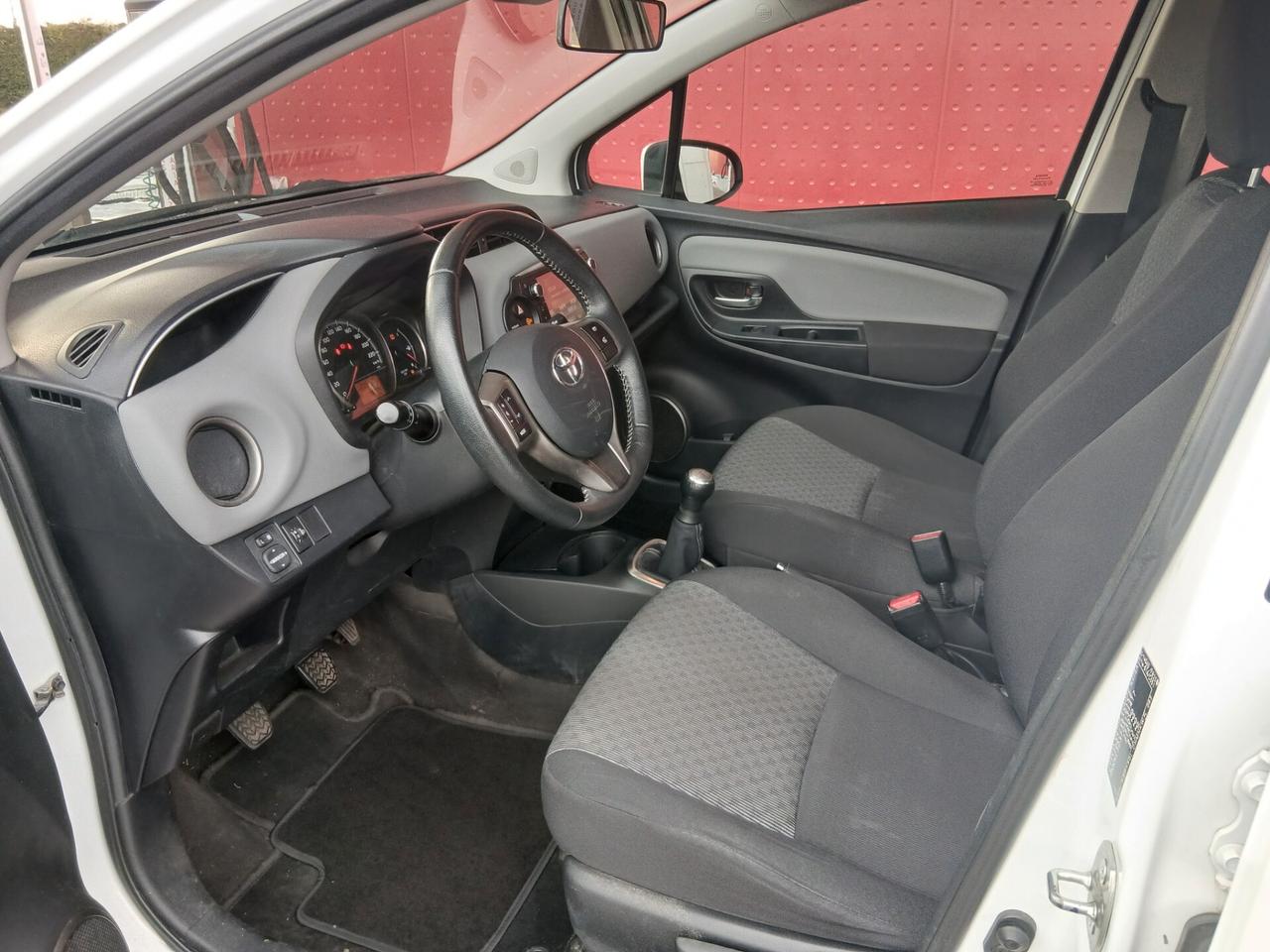 Toyota Yaris 1.0 5 porte Active Unico prop tua a € 185 mese