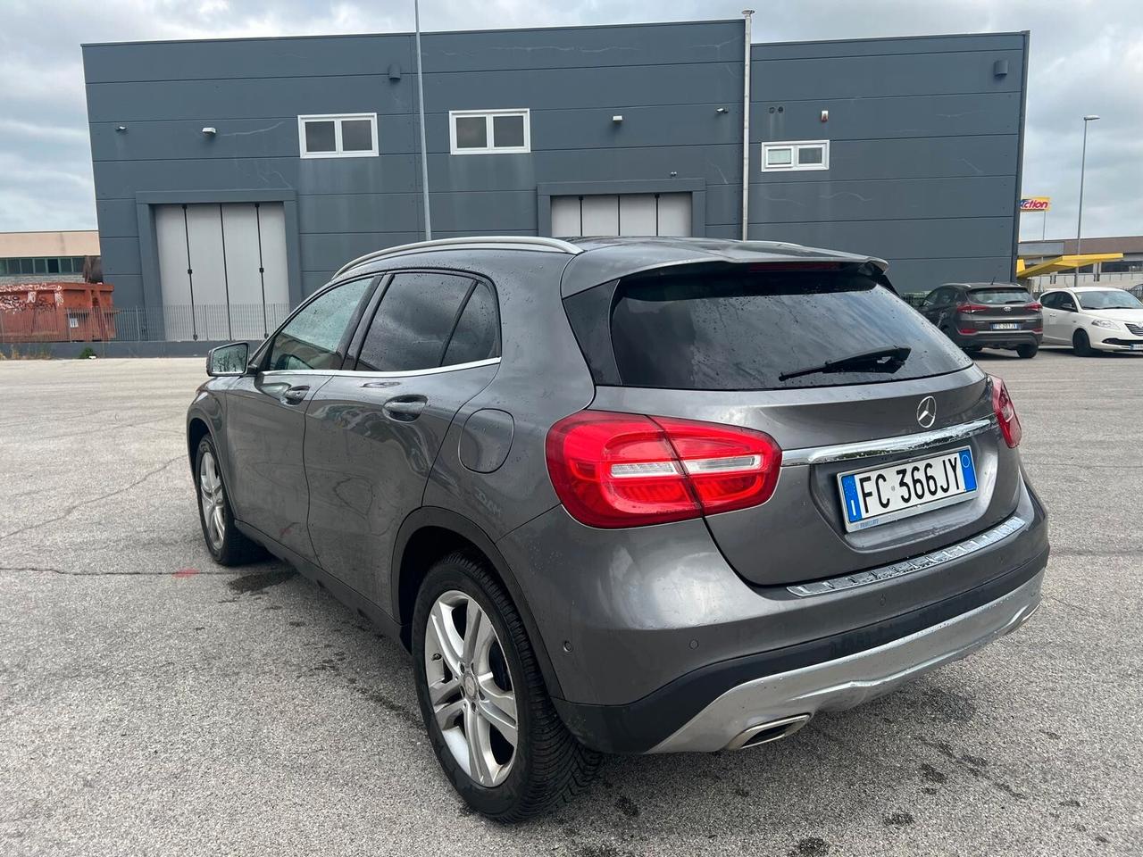 Mercedes-benz GLA 180 d Automatic Enduro