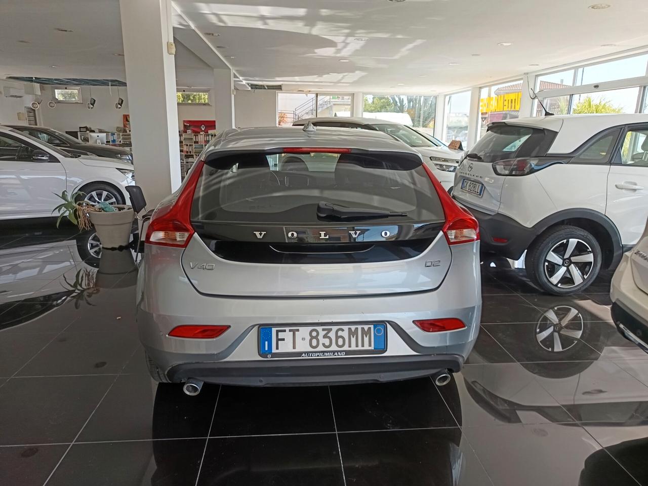 Volvo V40 D2 R-design automatica
