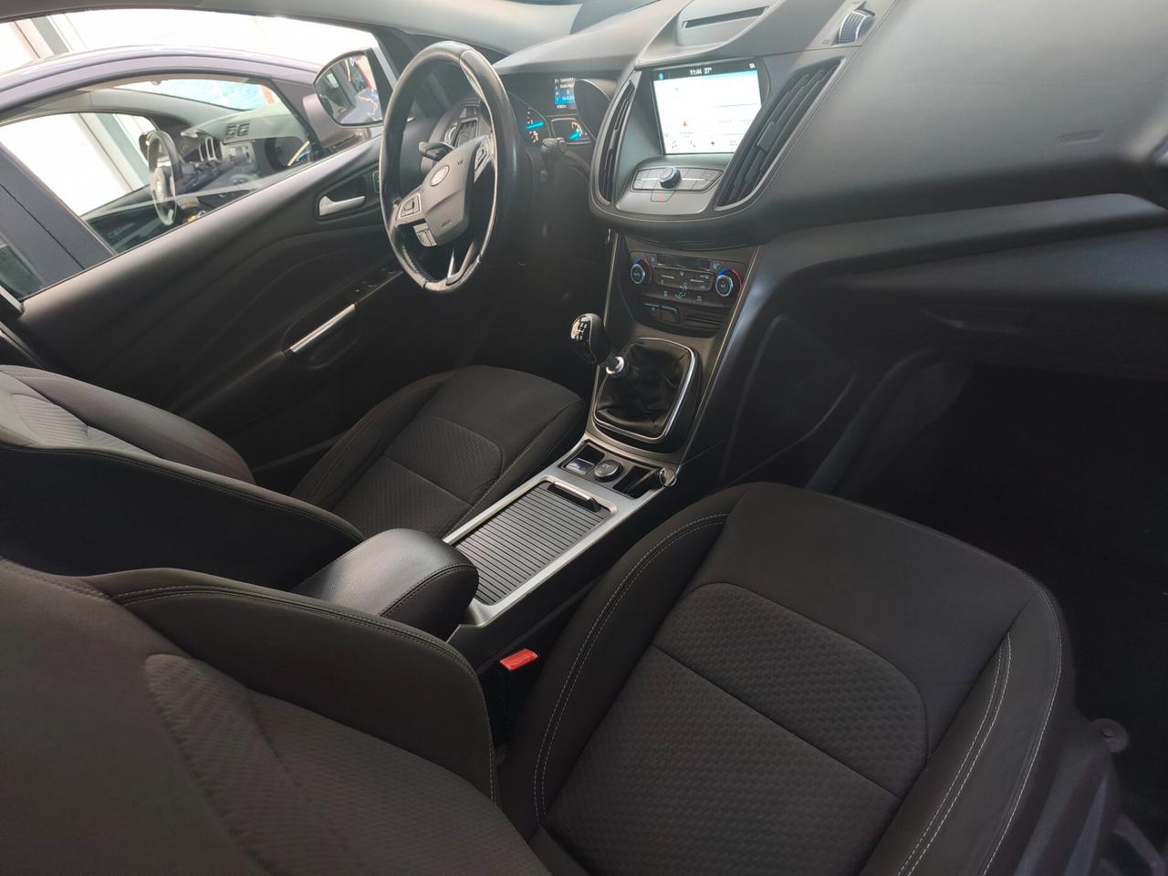 Ford Kuga 1.5 TDCI 120 CV Titanium