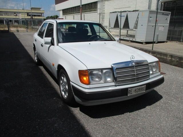 Mercedes-benz 200 E