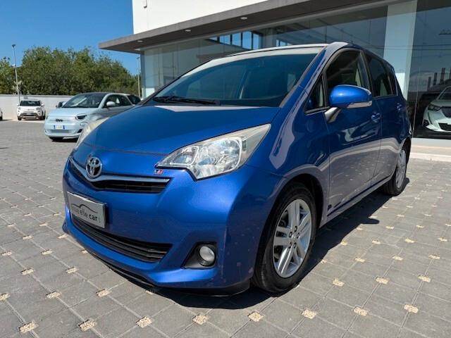 Toyota Verso-S 1.3 CVT Active 2011