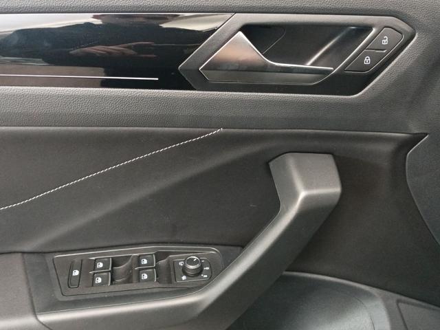 VOLKSWAGEN T-Roc 1.5 TSI ACT DSG R-Line