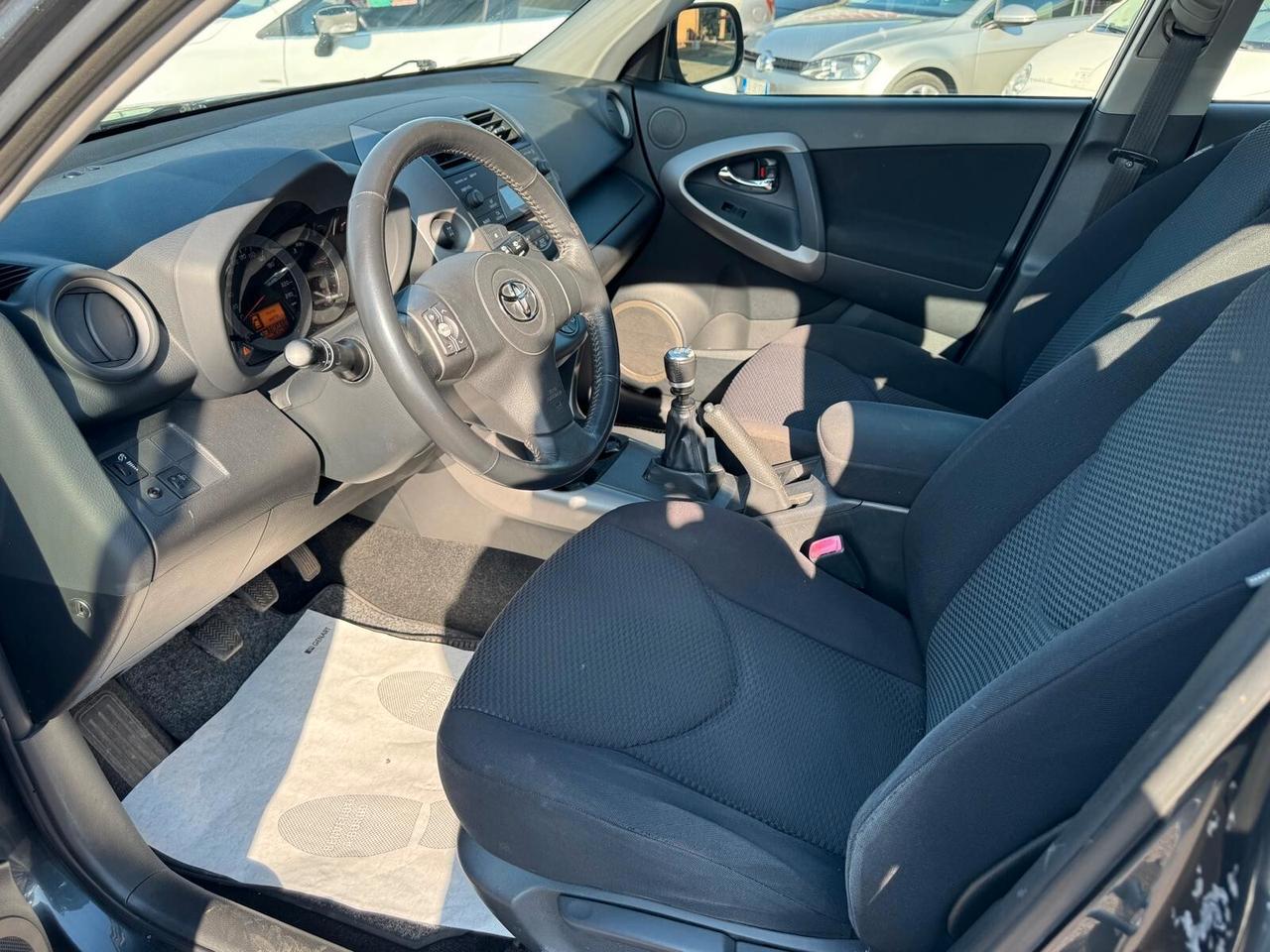 Toyota RAV 4 2.2 D-4D 136CV 5P LUXURY 2006