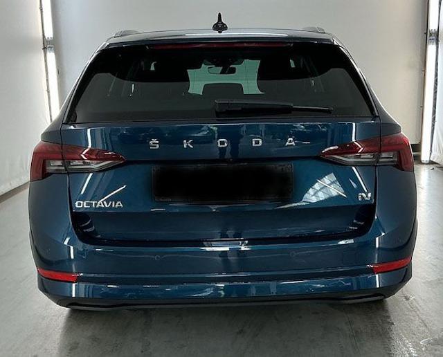 SKODA Octavia 1.5 e-TEC DSG Wagon Clever