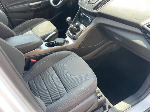 FORD Kuga 2.0 TDCi 140 CV 2WD Titanium DPF