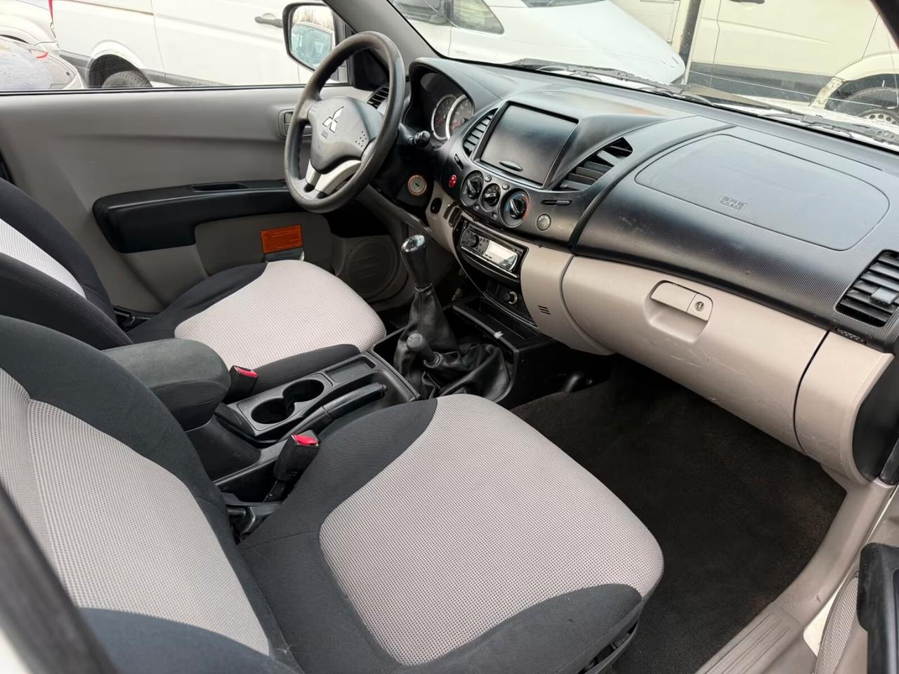 Mitsubishi L200 2.5 DI-D/136CV Club Cab Invite