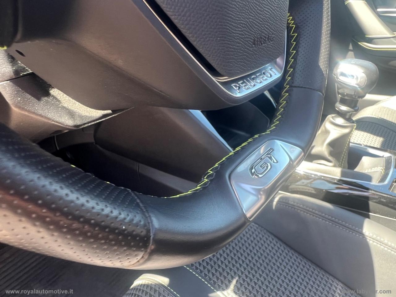 PEUGEOT 2008 BlueHDi 100 S&S GT Line
