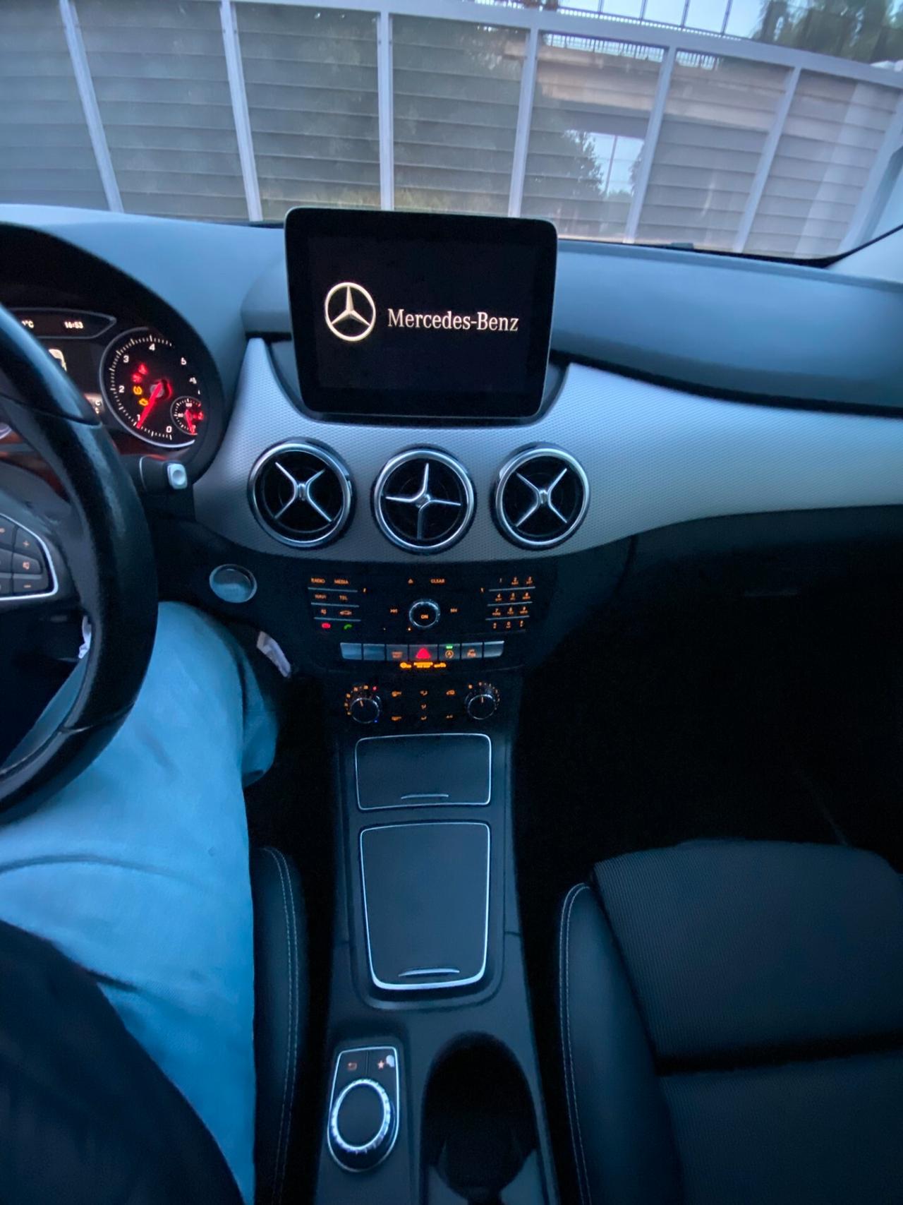 Mercedes-benz B 180 4x4 136cv | 2018