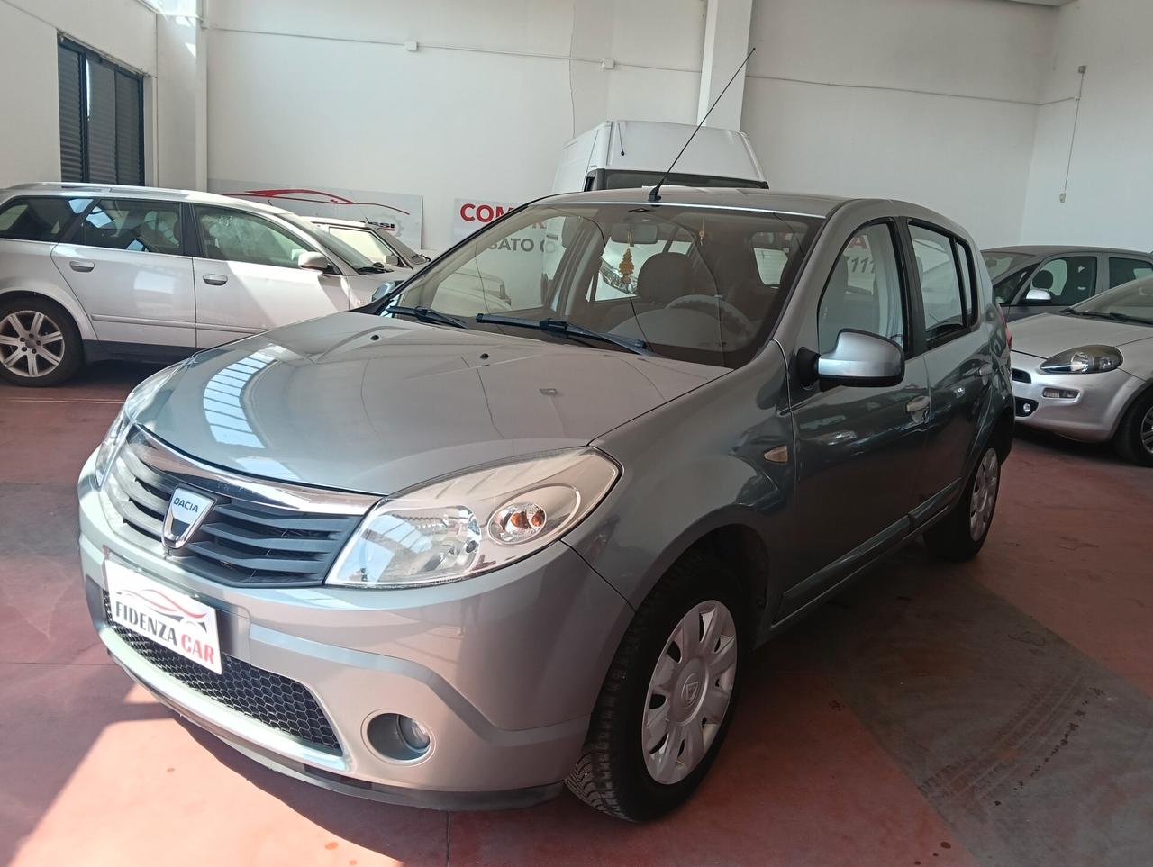 Dacia Sandero 1.4 8V GPL-per neopatentati -2009