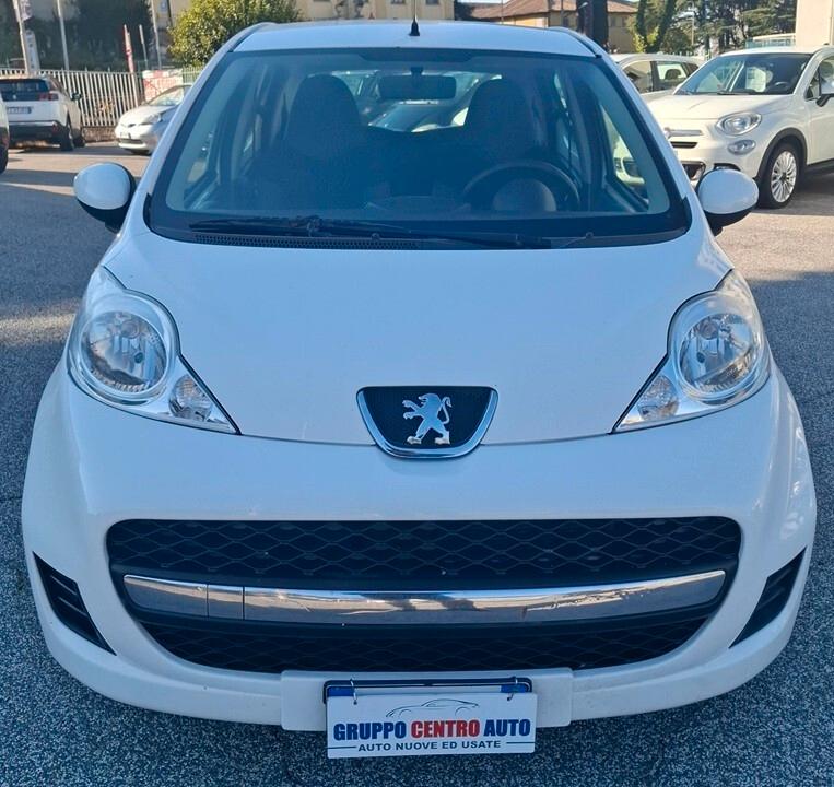Peugeot 107 1.0 68CV 5p. Desir - 2011