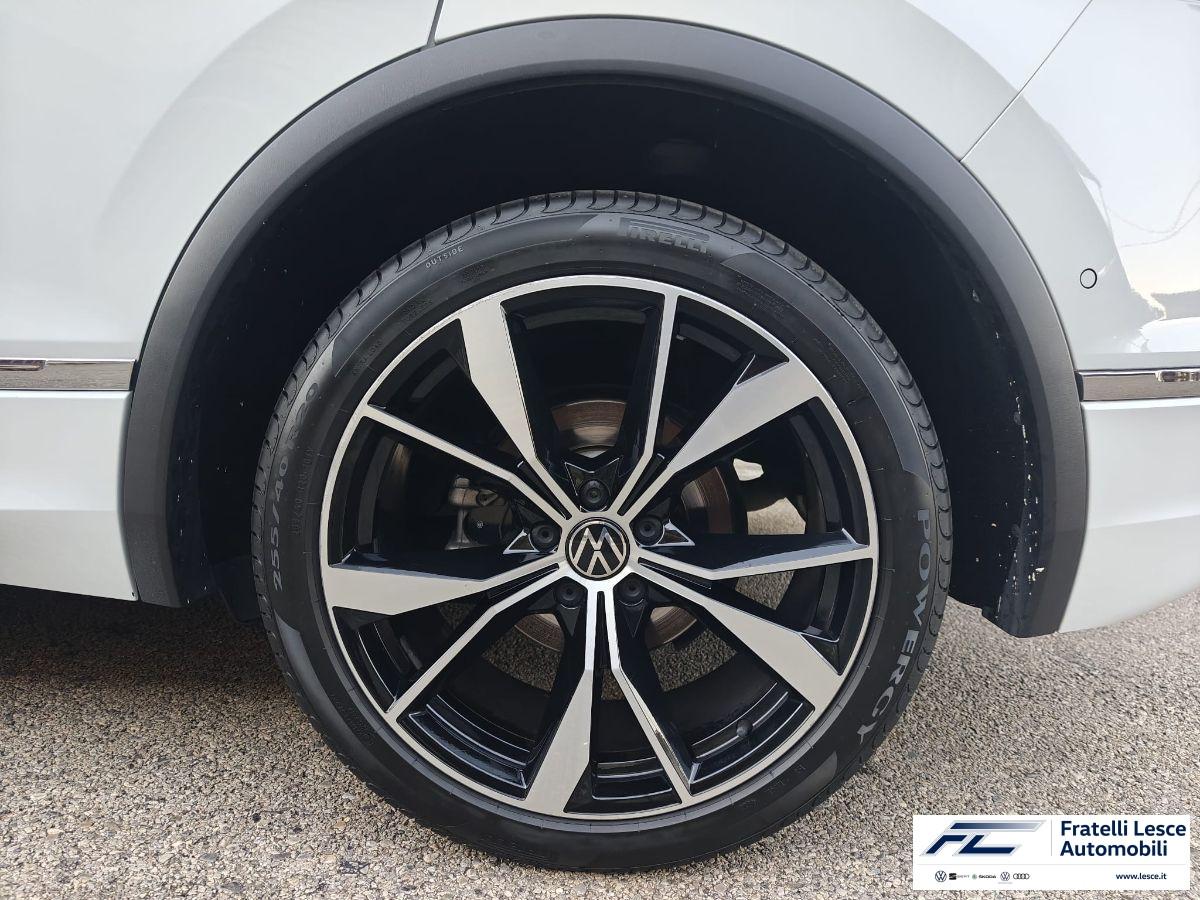VOLKSWAGEN - Tiguan 2.0 tdi R-Line 4motion 200cv dsg (Esposizione Piano Lago)