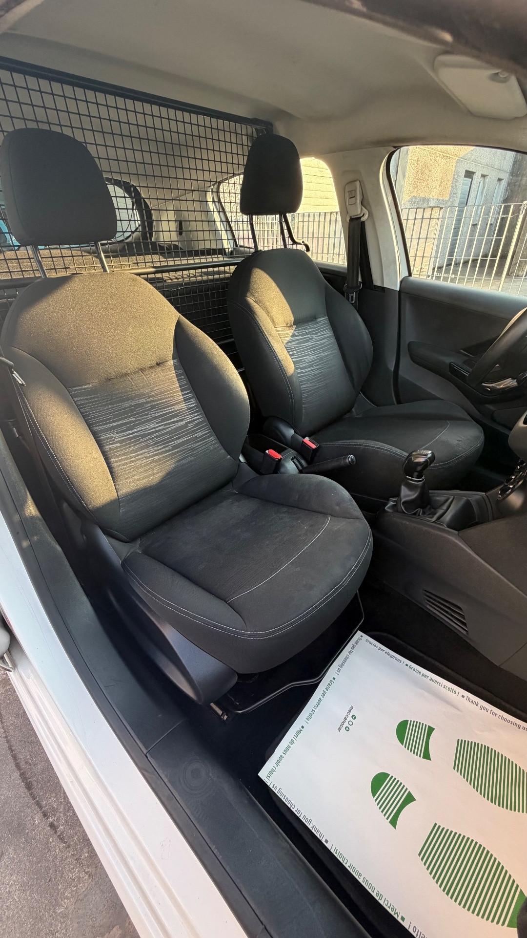 Peugeot 208 VAN AUTOCARRO IVA ESPOSTA