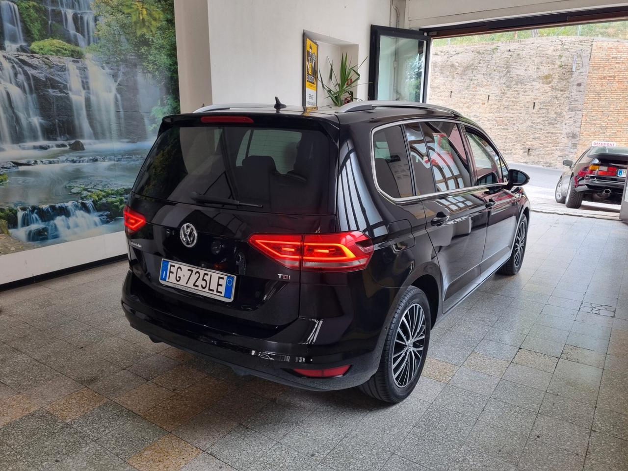 Volkswagen Touran 1.6 TDI 115 CV DSG 7 POSTI, FULL LED, TETTINO, KEYLESS