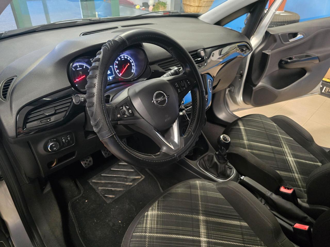 Opel Corsa 1.4 90CV GPL Tech Coupé Innovation