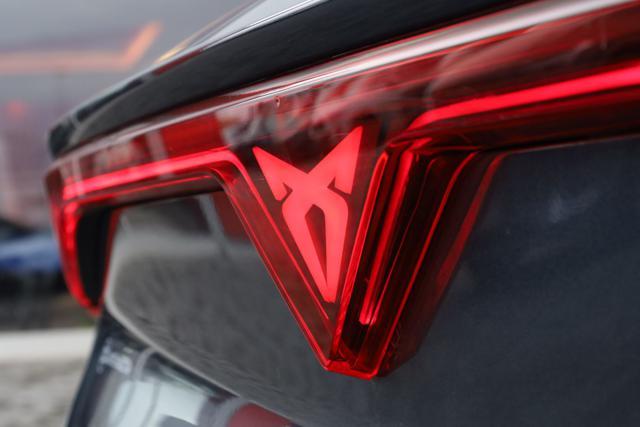 CUPRA Leon 1.5 eTSI 150 CV DSG