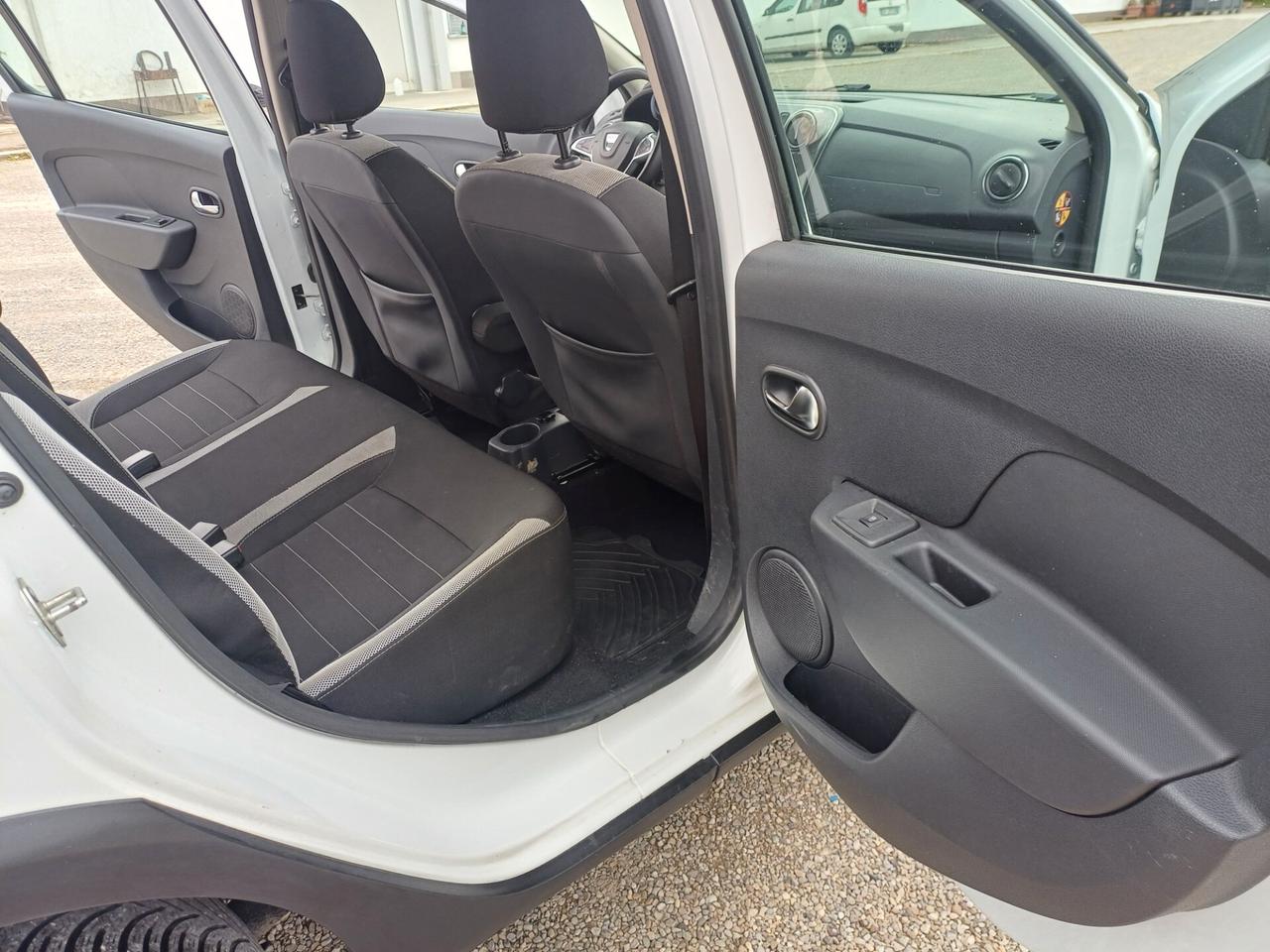 Dacia Sandero Stepway 1.5 Blue dCi 95 CV Comfort