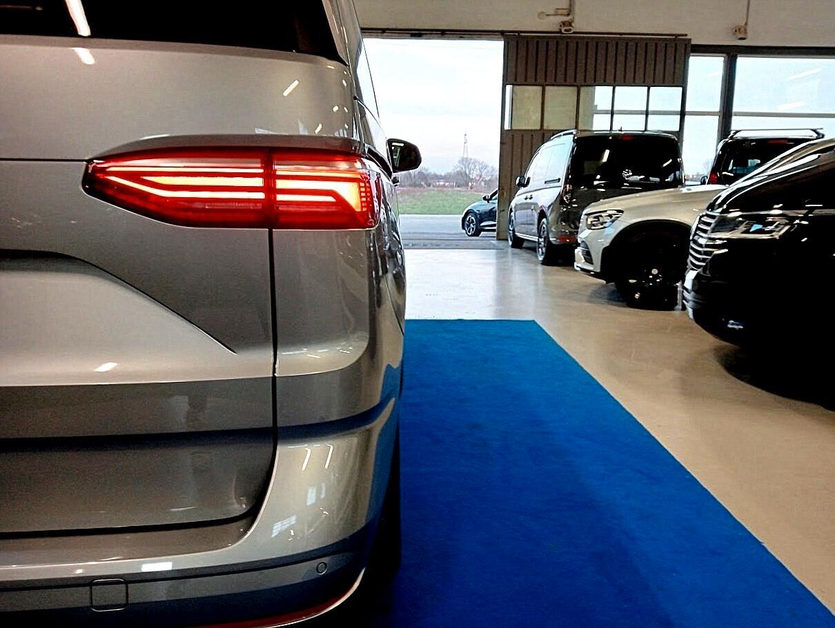 Volkswagen T7 Multivan TDI DSG 7P TETTO PANORAMICO PRONTA CONSEGNA