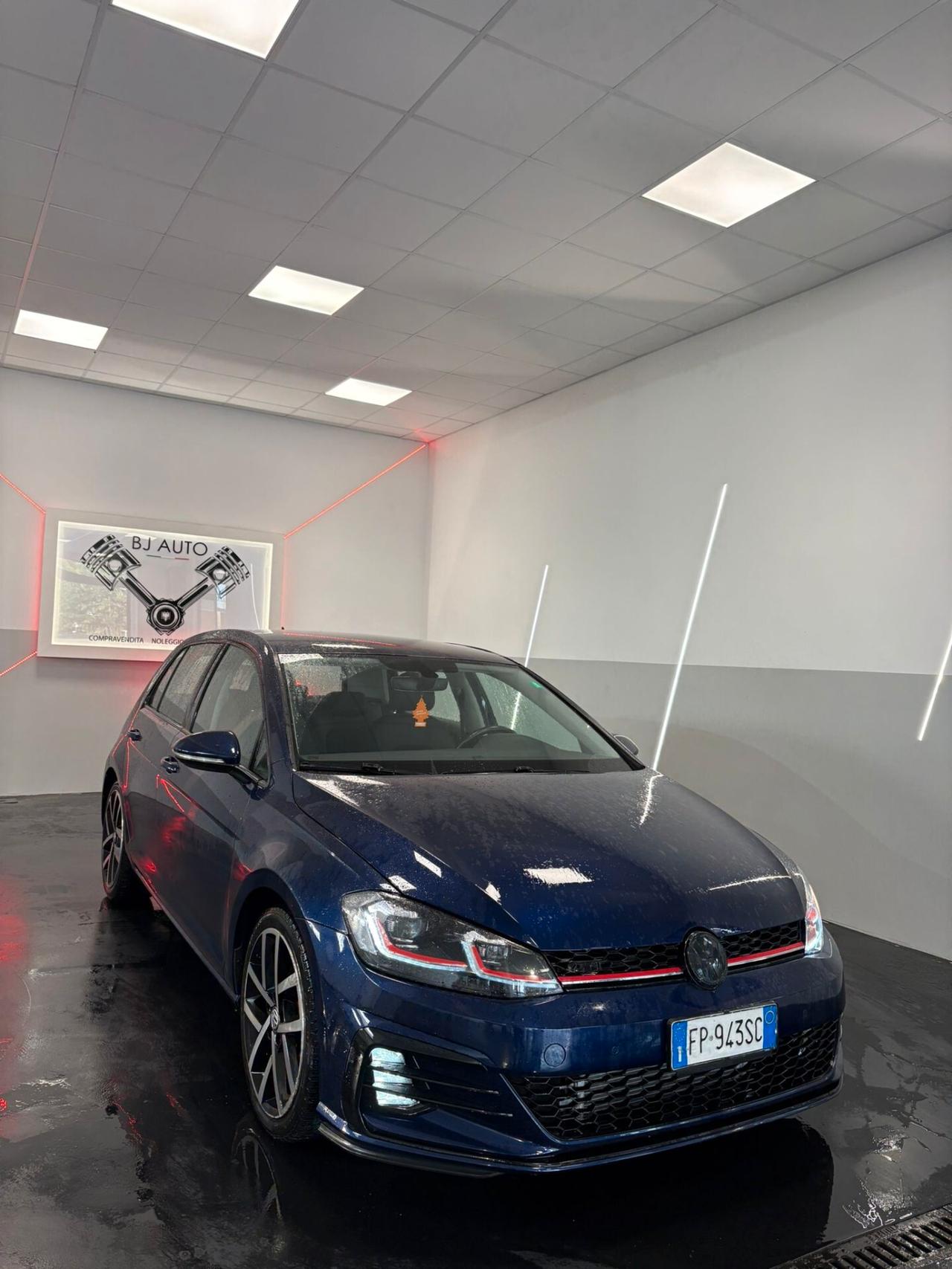 Volkswagen Golf 2.0 TDI 5p. Executive BlueMotion Technology