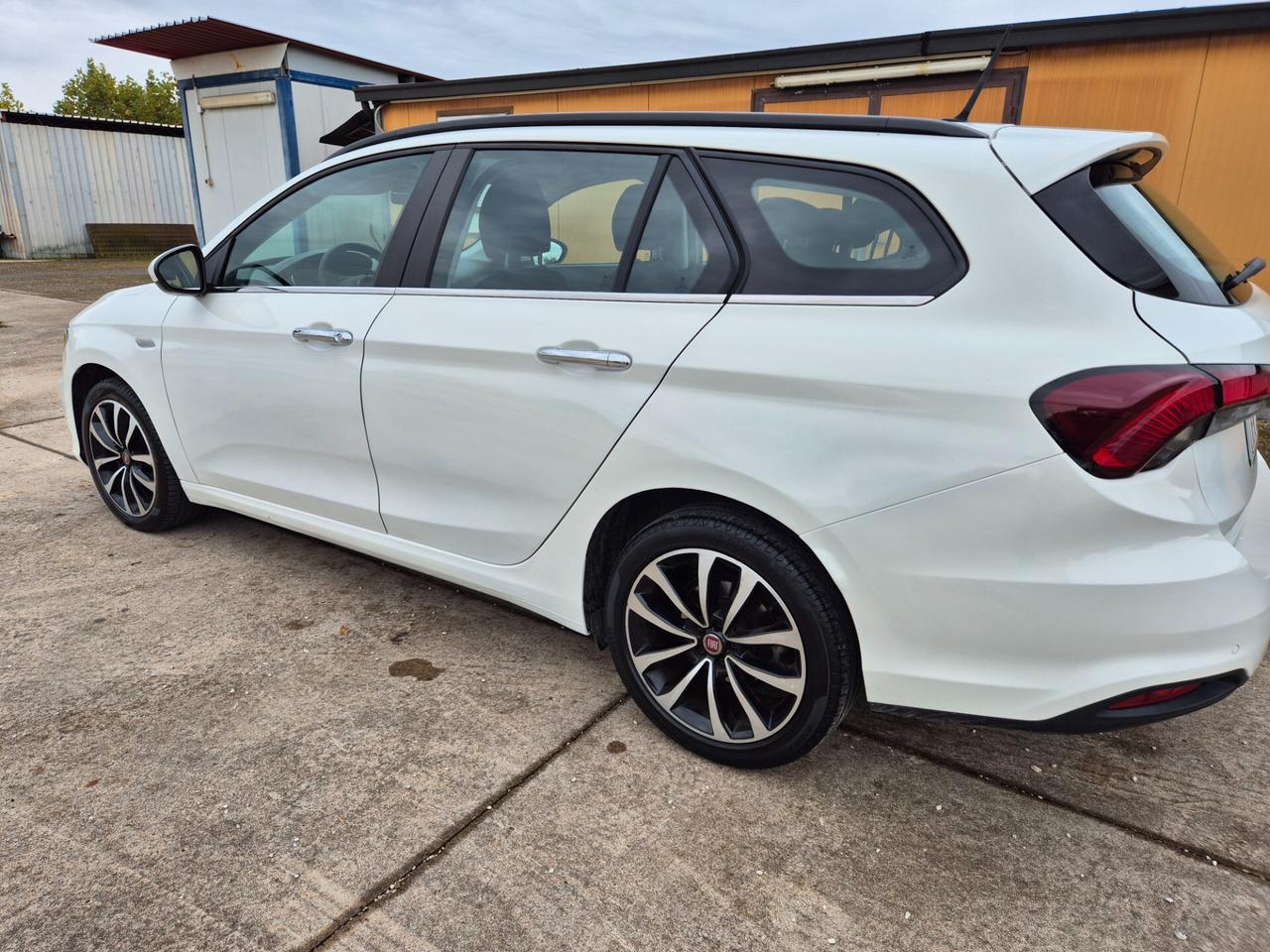 Fiat Tipo 1.6 Mjt sw 120 cavalli