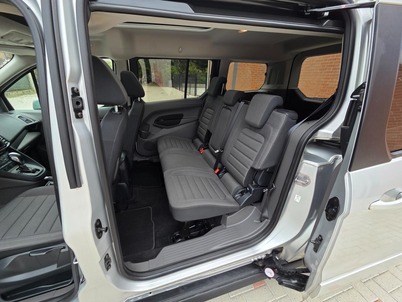 Ford Tourneo Connect Gran 1.5 EcoBlue 120 CV aut. Titanium